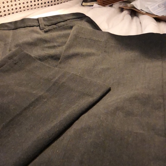 EUC Gap Charcoal Cotton/Poly/Spandex Clean Front (2 tiny pockets) Trouser Pants - Picture 5 of 13